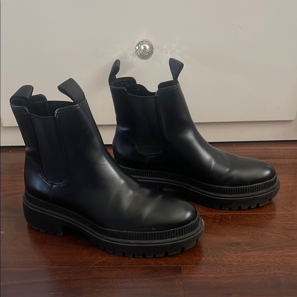 Black Chelsea Boots